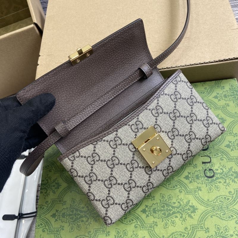 Gvc*1 padlock shoulder bags